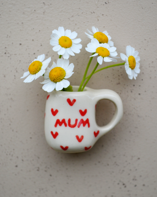 Mum Mug Fresh Flower Magnet (Hearts)