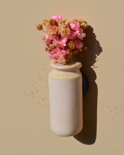 Dried Flower Pink Vase Magnet