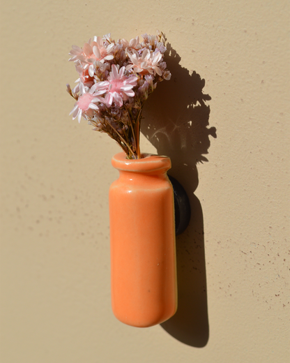 Dried Flower Orange Vase Magnet