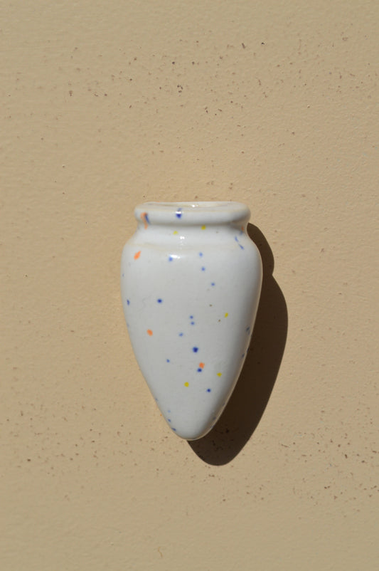 Fresh Flower Polka-Dot Vase Magnet