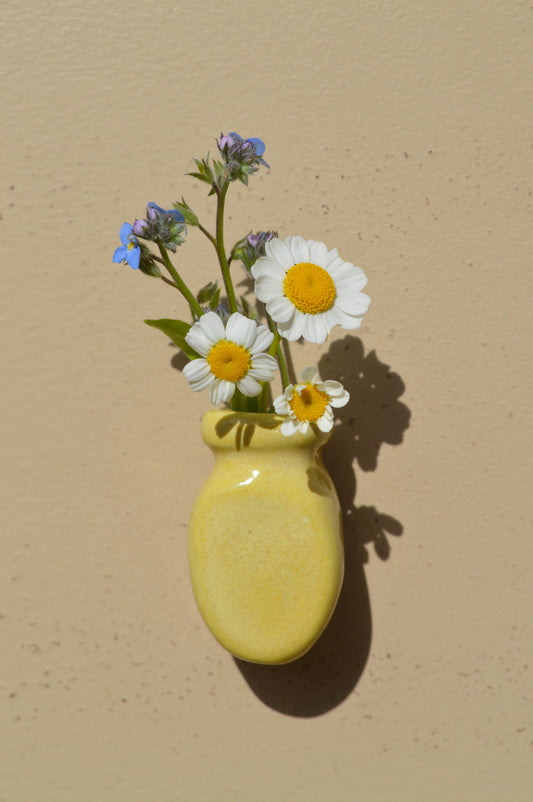 Fresh Flower Yellow Vase Magnet