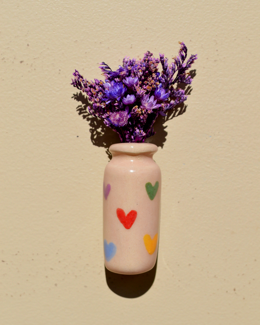 Dried Flower Colourful Hearts Vase Magnet