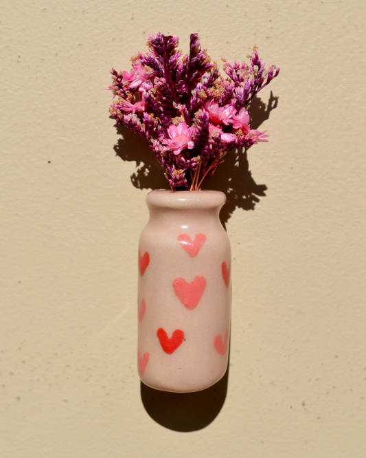 Dried Flower Pink Hearts Vase Magnet