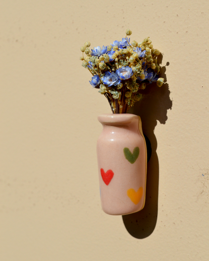 Dried Flower Colourful Hearts Vase Magnet