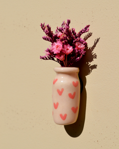 Dried Flower Pink Hearts Vase Magnet