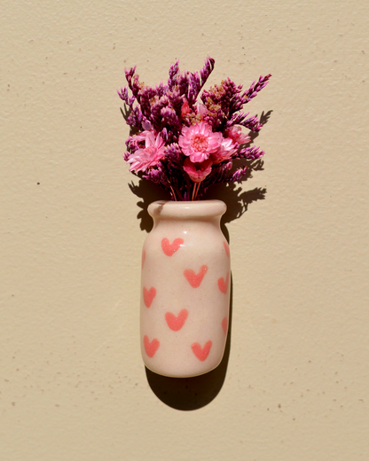 Dried Flower Pink Hearts Vase Magnet