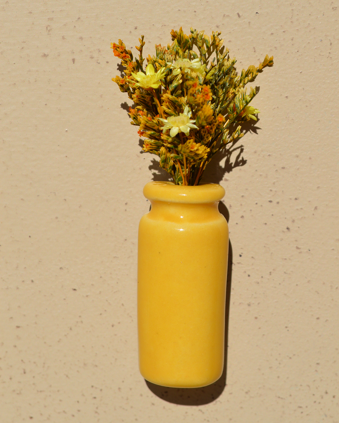 Dried Flower Yellow Magnet