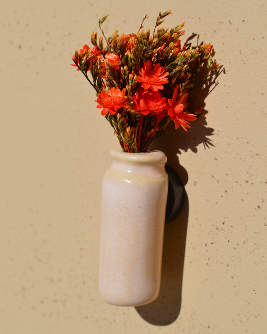 Dried Flower Pink Vase Magnet